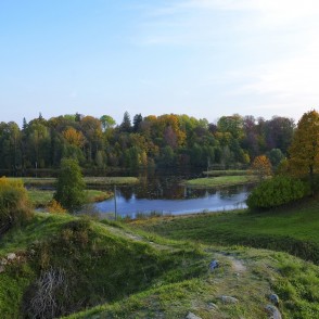 Ainava pie Rūjienas pilsdrupām Ainava pie Rūjienas pilsdrupām