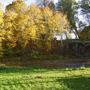 Mūra dzirnavu tilts pār Imulu pie Pūcēm Mūra dzirnavu tilts pār Imulu pie Pūcēm