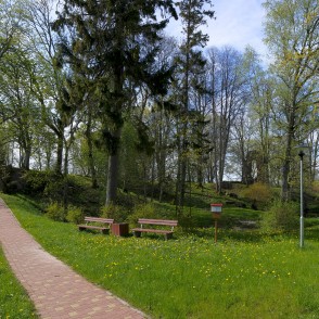 Durbes viduslaiku pils drupas Durbes viduslaiku pils drupas