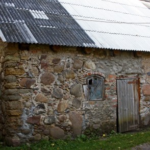 Pūces ūdensdzirnavu saimniecības ēka Pūces ūdensdzirnavu saimniecības ēka