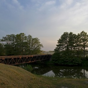 Gājēju tilts pie Užavas ietekas jūrā Gājēju tilts pie Užavas ietekas jūrā