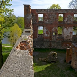 Grobiņas viduslaiku pils Grobiņas viduslaiku pils