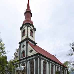 Lēdurgas evaņģēliski luteriskā baznīca Lēdurgas evaņģēliski luteriskā baznīca