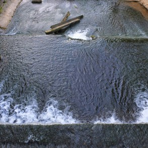 Vaives dzirnavu slūžas Vaives dzirnavu slūžas