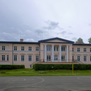 Tāšu–Padures (Tels–Paddern) muižas pils Tāšu–Padures (Tels–Paddern) muižas pils