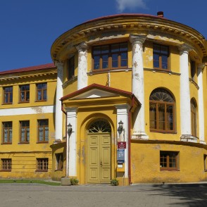 Tiņģeres muižas pils Tiņģeres muižas pils