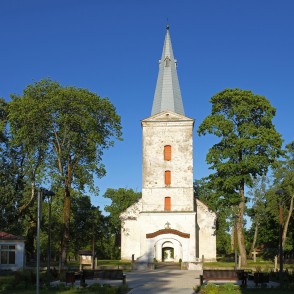 Dundagas evaņģēliski luteriskā baznīca Dundagas evaņģēliski luteriskā baznīca