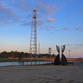 Pāvilostas mola promenādes centrālā skulptūra Pāvilostas mola promenādes centrālā skulptūra