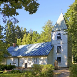 Jaunburtnieku (Bērzaines) baznīca - saieta nams Jaunburtnieku (Bērzaines) baznīca - saieta nams