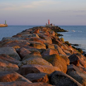 Pāvilostas ziemeļu mols rīta gaismā Pāvilostas ziemeļu mols rīta gaismā