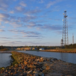 Pāvilostas mols un sakaru tornis Pāvilostas mols un sakaru tornis