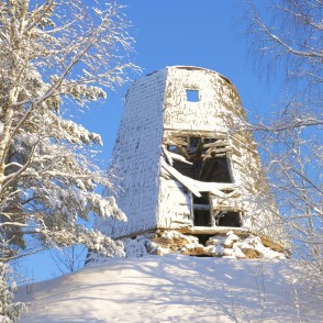 Kapukroga vējdzirnavu drupas Kapukroga vējdzirnavu drupas