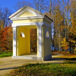 Pomonas templis Alūksnes pils parkā Pomonas templis Alūksnes pils parkā