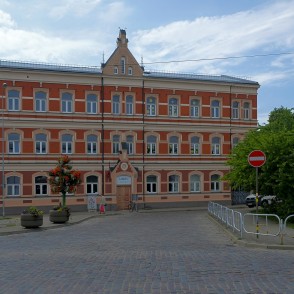Liepājas bērnu mākslas skola, Kuršu iela 20 Liepājas bērnu mākslas skola, Kuršu iela 20