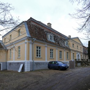 Kabiles muižas kungu māja Kabiles muižas kungu māja