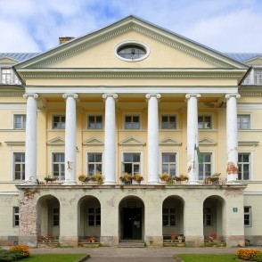 Kazdangas pils ieejas portāls Kazdangas pils ieejas portāls