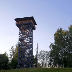 Skatu tornis Dēliņkalnā Skatu tornis Dēliņkalnā