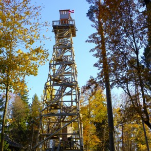 Skatu tornis Tempļakalna parkā Skatu tornis Tempļakalna parkā