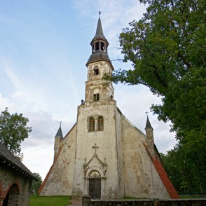Burtnieku Evaņģēliski luteriskā baznīca Burtnieku Evaņģēliski luteriskā baznīca
