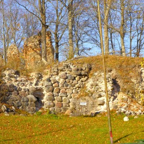 Alūksnes pilsdrupas Alūksnes pilsdrupas