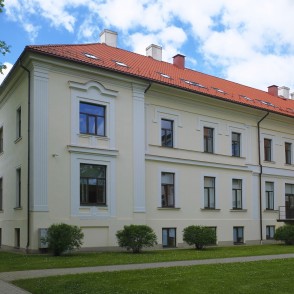 Kalnamuiža Manor House (Saldus) Kalnamuiža Manor House (Saldus)