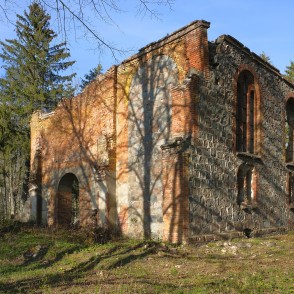 Bārtas luterāņu baznīcas drupas Bārtas luterāņu baznīcas drupas