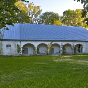 Ēveles muižas parks un klēts Ēveles muižas parks un klēts