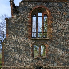 Bārtas luterāņu baznīcas drupas Bārtas luterāņu baznīcas drupas