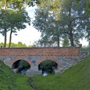 Garozas upītes vēsturiskais tilts Garozas upītes vēsturiskais tilts