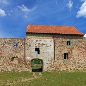 Aizputes ordeņa pils panorāma Aizputes ordeņa pils panorāma