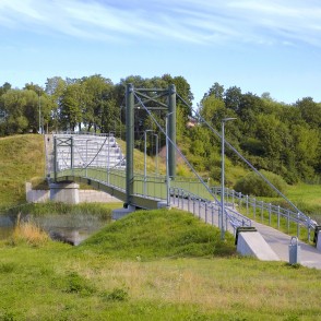 Gājēju tilts pār Mūsas upi Bauskā Gājēju tilts pār Mūsas upi Bauskā