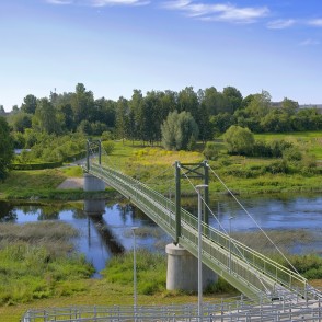 Gājēju tilts pār Mūsas upi Bauskā Gājēju tilts pār Mūsas upi Bauskā