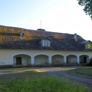 Burtnieku muižas klēts Burtnieku muižas klēts