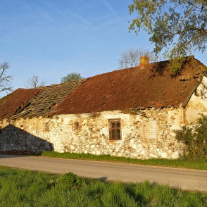 Šķēdes muižas saimniecības ēka Šķēdes muižas saimniecības ēka