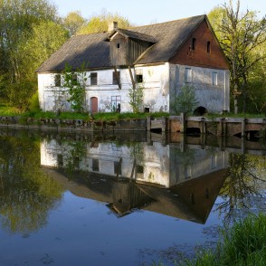 Šķēdes muižas dzirnavas Šķēdes muižas dzirnavas