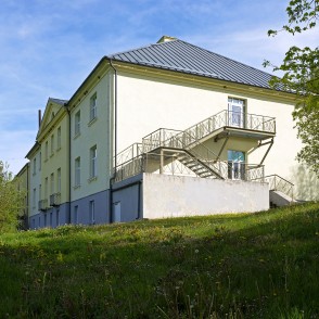 Gaiķu muižas kungu māja (tagad skola) Gaiķu muižas kungu māja (tagad skola)