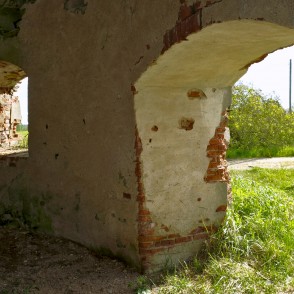 Gaiķu vējdzirnavu durvju aile Gaiķu vējdzirnavu durvju aile