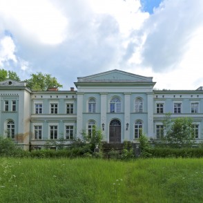 Nogales pils Nogales pils