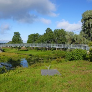 Vanšu gājēju tilts pār Užavas upi Vanšu gājēju tilts pār Užavas upi