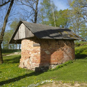 Remtes muižas lāču namiņš Remtes muižas lāču namiņš