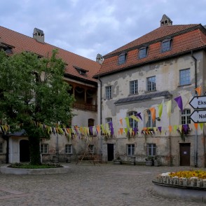 Dundagas pils pagalms Dundagas pils pagalms