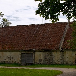 Popes muižas ansambļa klēts Popes muižas ansambļa klēts