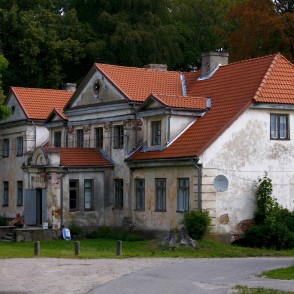 Muižas pārvaldnieka ēka Popē Muižas pārvaldnieka ēka Popē