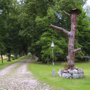 Liepu aleja pie Garīku muižas Liepu aleja pie Garīku muižas