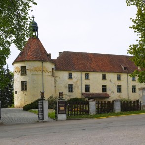 Jaunpils pils Jaunpils pils