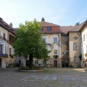 Dundagas pils iekšpagalms Dundagas pils iekšpagalms