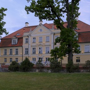 Mālpils muiža (Lemburg) Mālpils muiža (Lemburg)