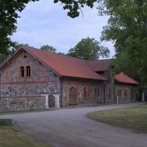 Mālpils muižas saimniecības ēka Mālpils muižas saimniecības ēka