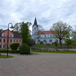 Saldus Sv. Jāņa evaņģēliski luteriskā baznīca Saldus Sv. Jāņa evaņģēliski luteriskā baznīca