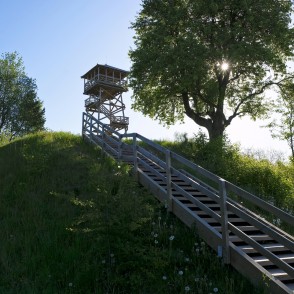 Skatu tornis pie Cieceres ezera Skatu tornis pie Cieceres ezera